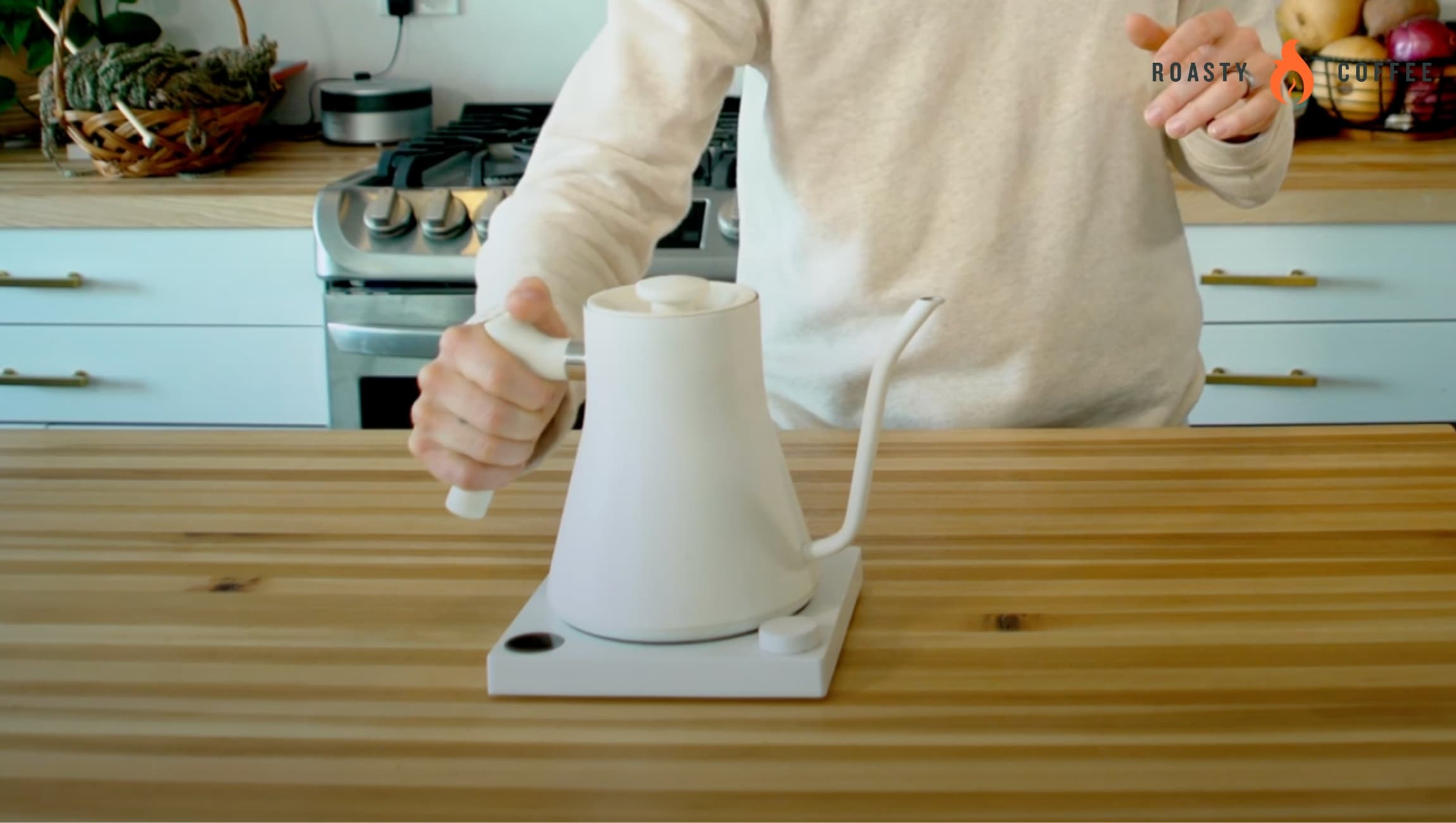 Fellow Stagg Kettle Review: Specifications and Performance 6 Fellow Stagg Kettle Counterbalanced Handle