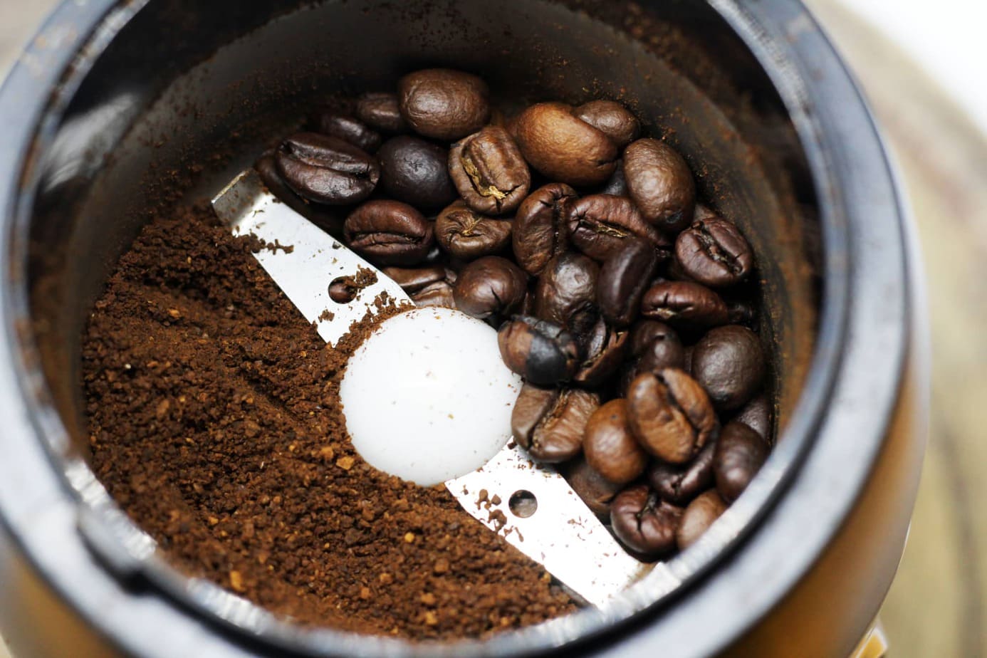 How To Sharpen Coffee Grinder Blades: Dull Blades Won't Cut It