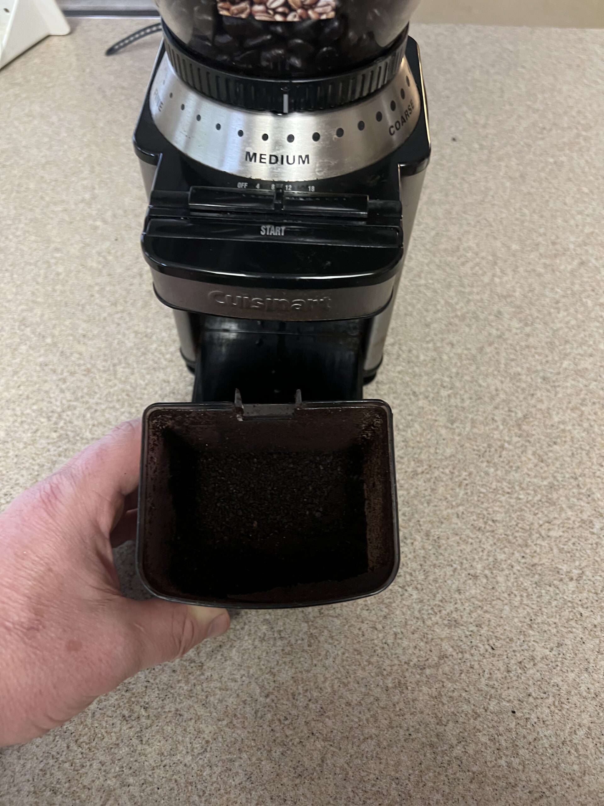 Removing bean hopper of Cuisinart DBM-8 Coffee Grinder