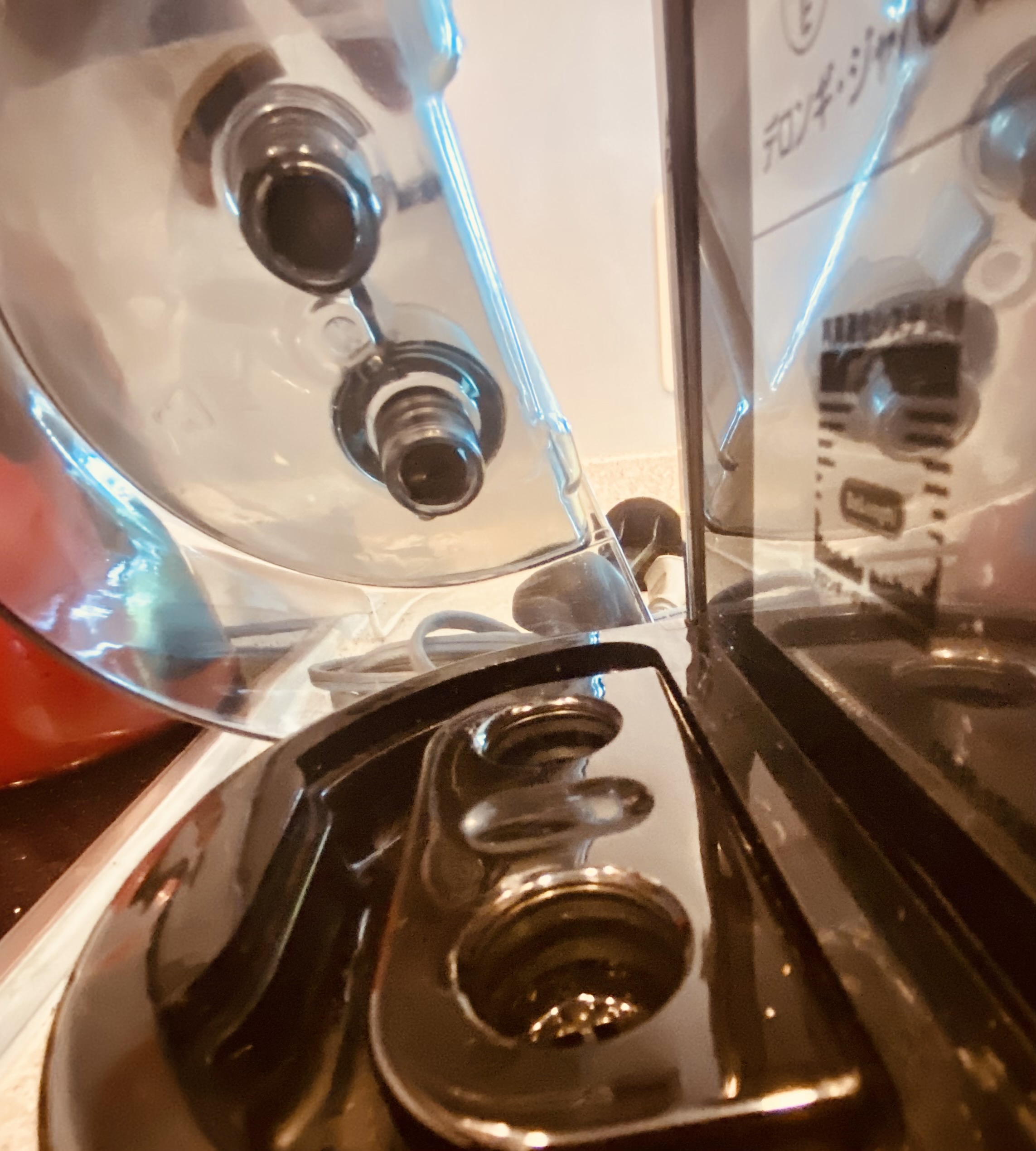 clean delonghi espresso machine reservoir